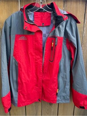 Outdoor sport women’s gortex Waterproof Jacket Medium